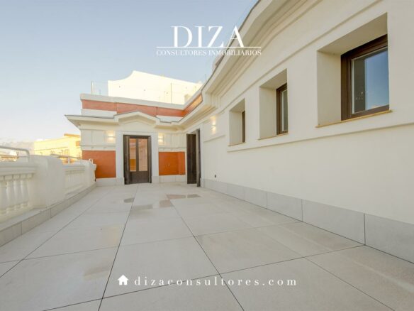 Penthouse Of 150 M² With Terrace In Plaza Del Marqués De Salamanca, Madrid