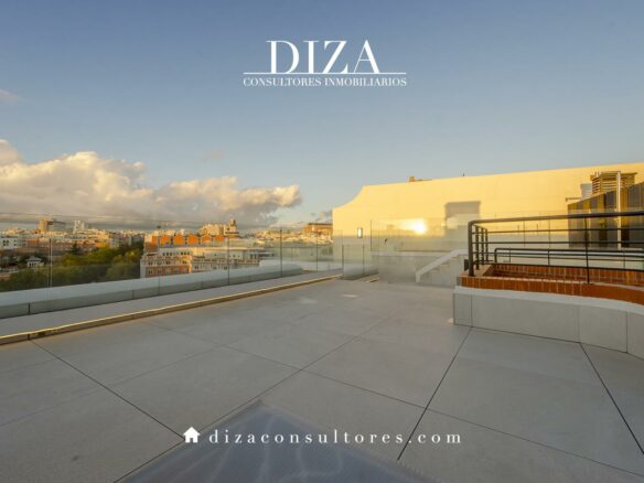 Penthouse Of 150 M² With Terrace In Plaza Del Marqués De Salamanca, Madrid