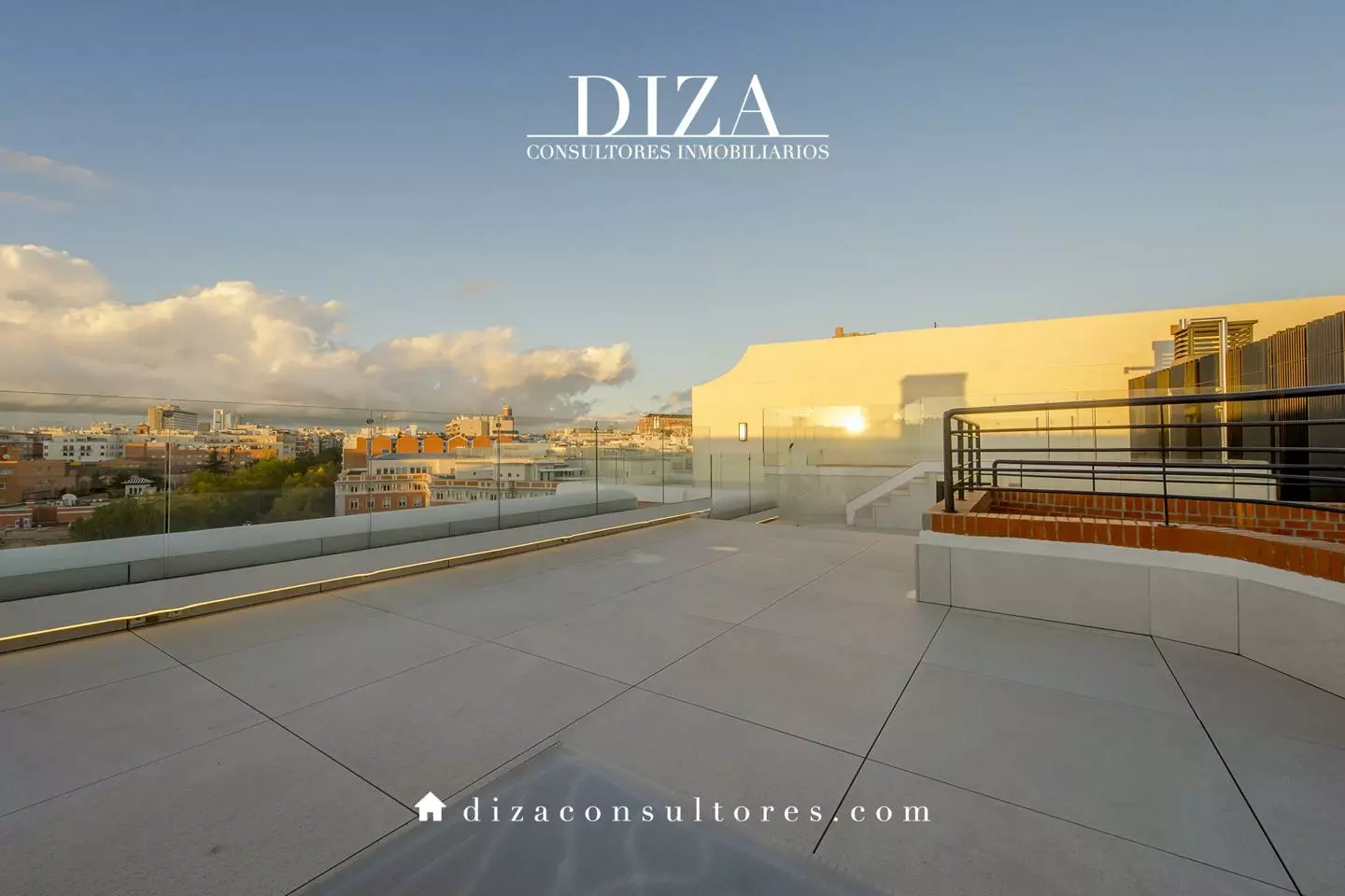 3627489-d1890279 Penthouse Of 150 M² With Terrace In Plaza Del Marqués De Salamanca, Madrid