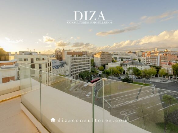 Penthouse Of 150 M² With Terrace In Plaza Del Marqués De Salamanca, Madrid
