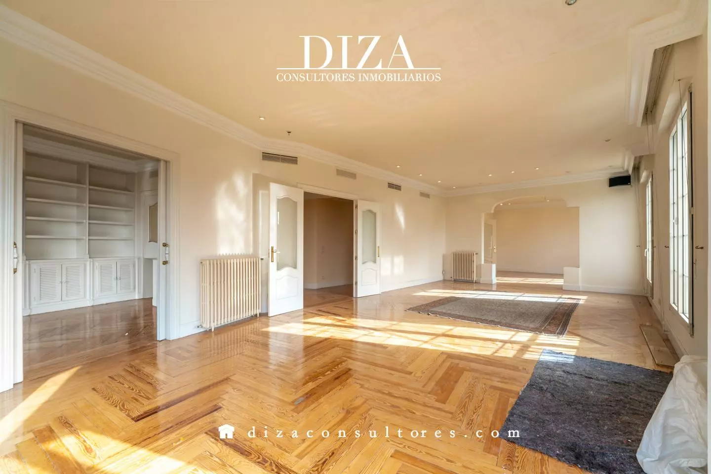 4078758-a526585b Penthouse Of 0 M² With Corner Location In The Retreat