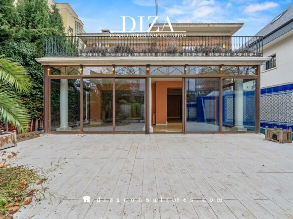 Independent Villa Of X M² With Renovation Potential In El Viso
