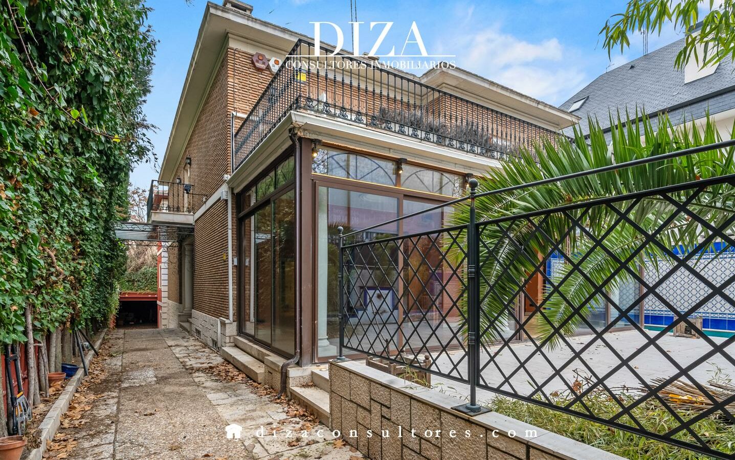 Independent Villa Of X M² With Renovation Potential In El Viso