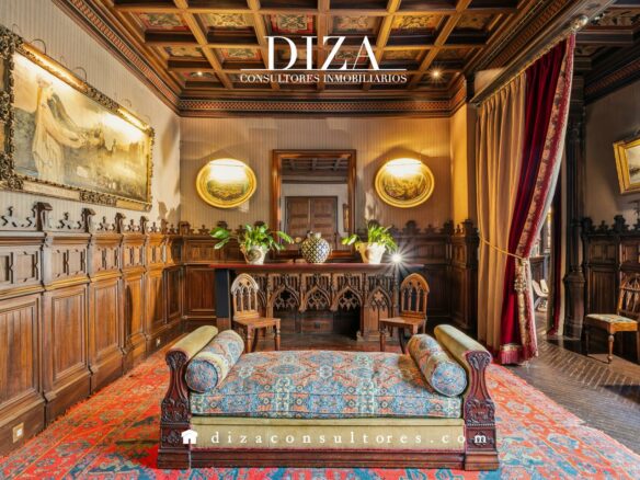 Palace House Of 500 M² In Cortes