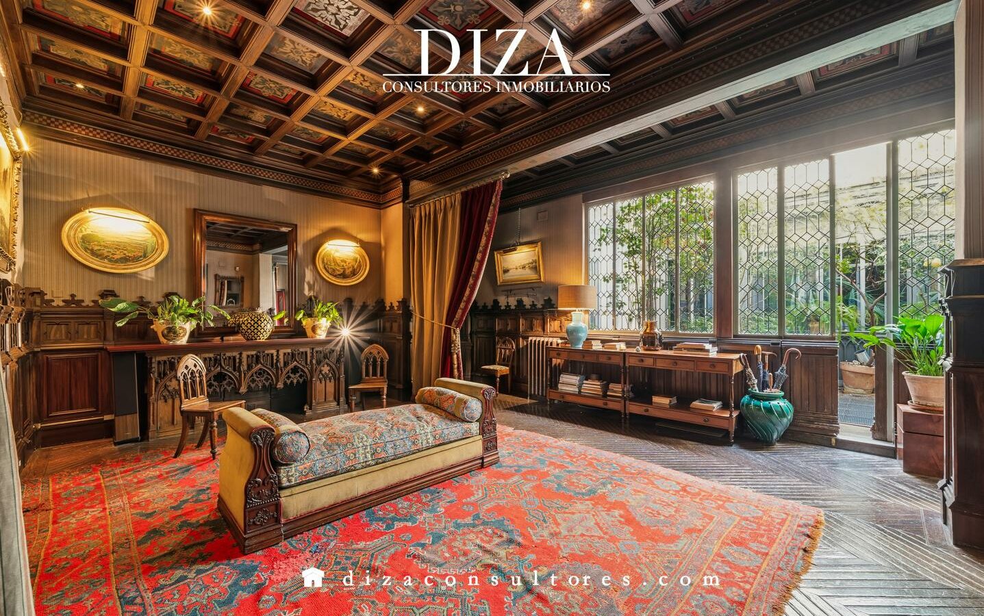 Palace House Of 500 M² In Cortes