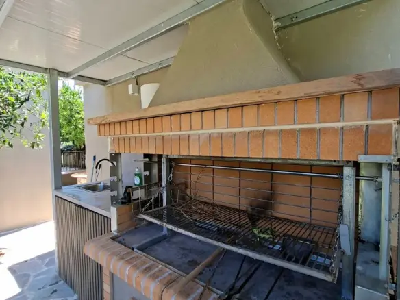 2-bedroom Detached House In Diakopto, Greece (100 M²)