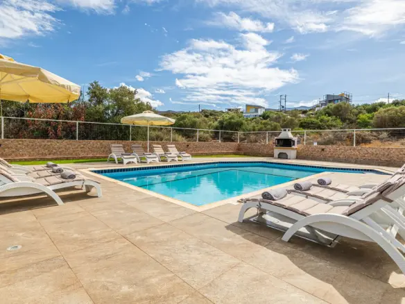 5-bedroom Villa In Neapoli, Greece (250 M²)