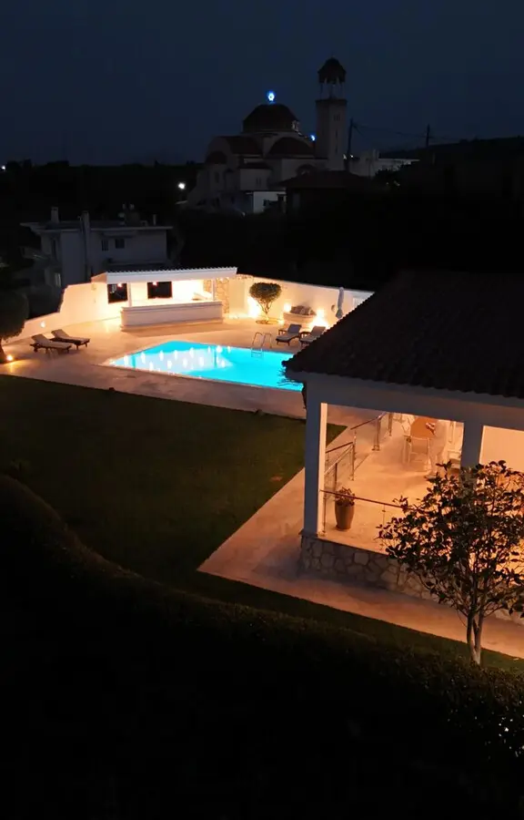 Villa Of 190 M² In Peloponnese