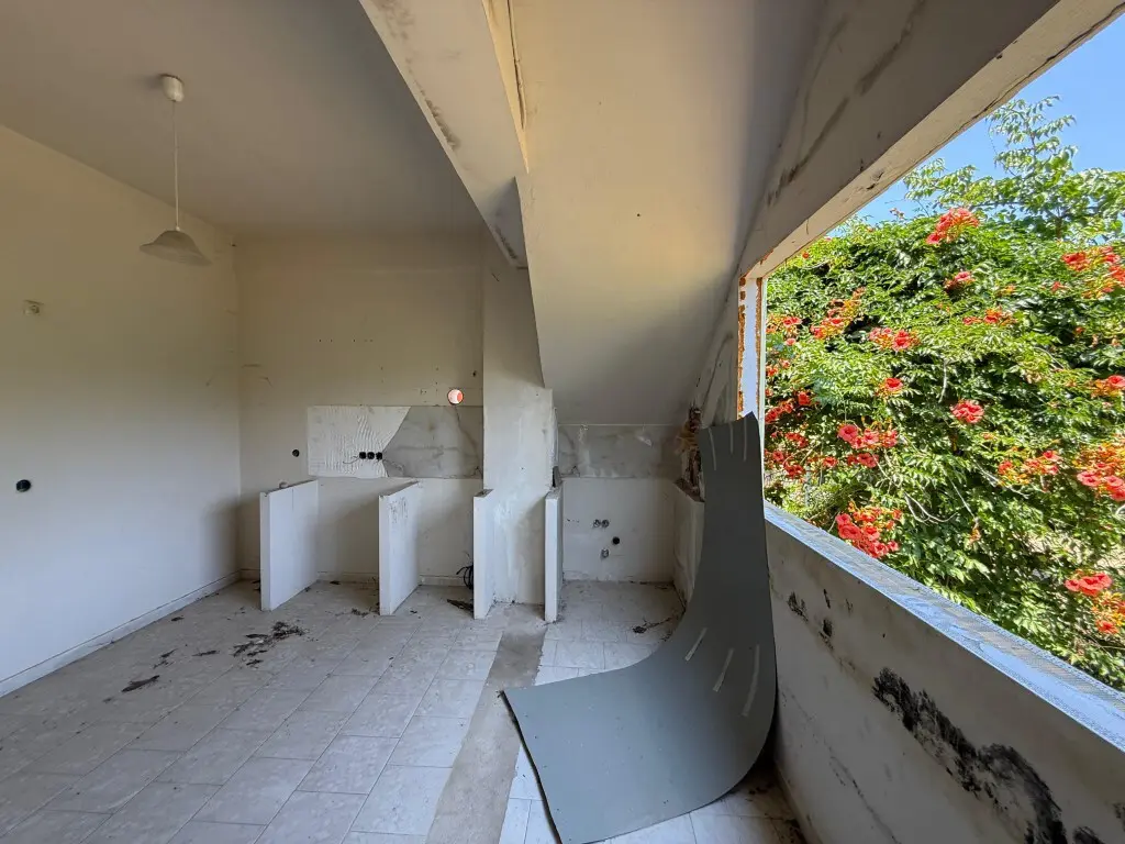Complex Of 228 M² In Corfu