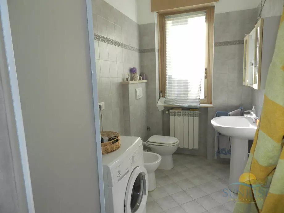 SR102-4 Apartment Of 80 M² With Lake View In Geneva