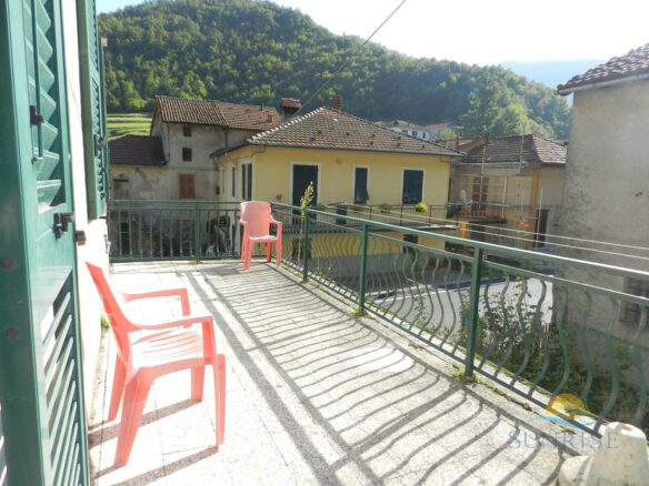 Apartment Of [size] With Terrace In [location]