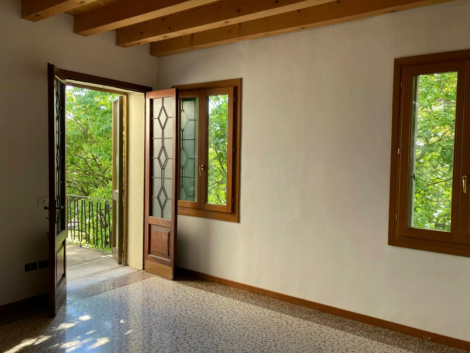 Villa Of 300 M² With Garden In Pieve Del Grappa