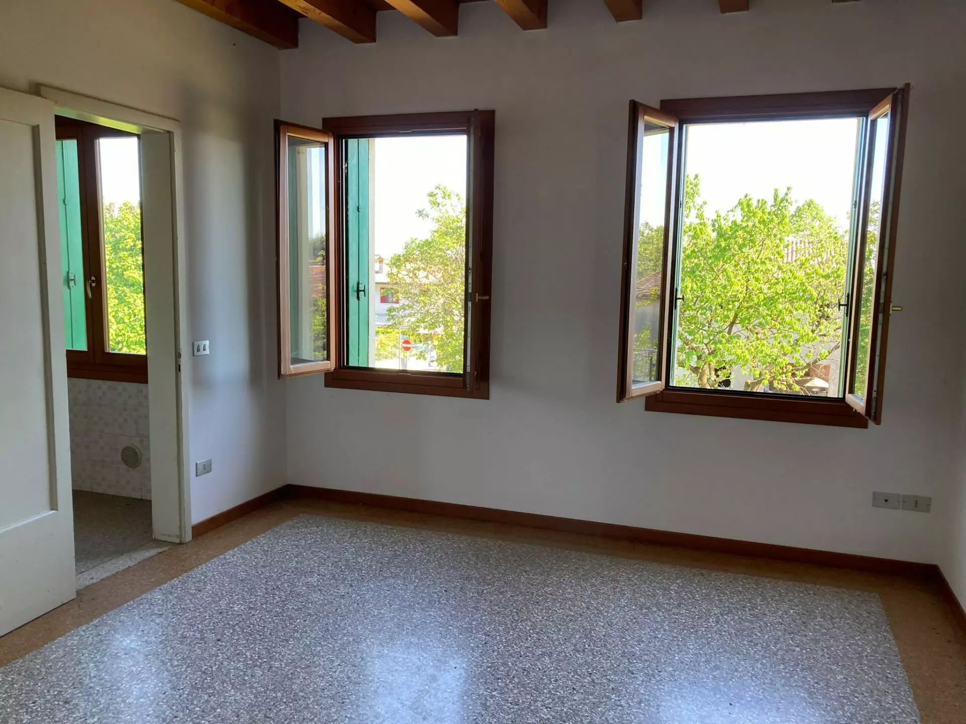 Villa Of 300 M² With Garden In Pieve Del Grappa