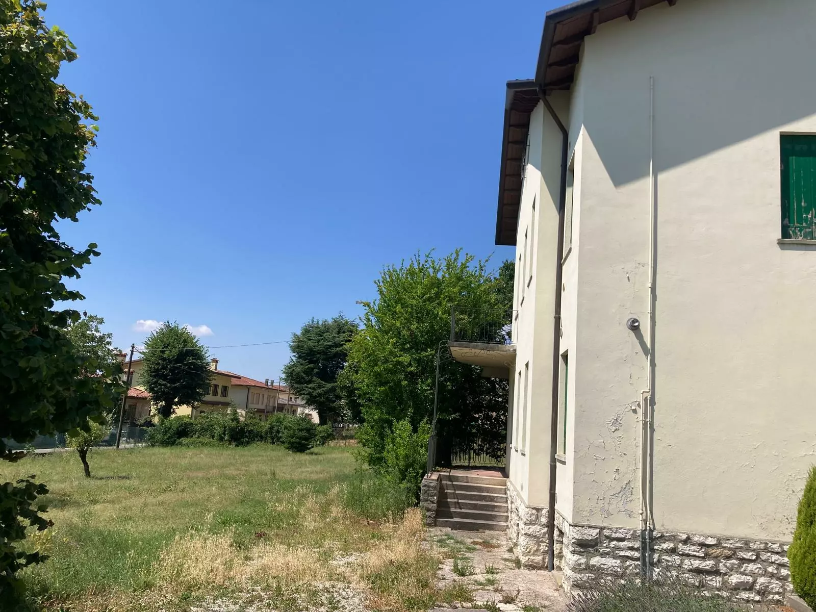 Villa Of 300 M² With Garden In Pieve Del Grappa