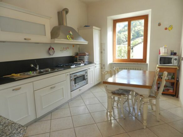 Apartment Of 70 M² With Terrace In Vobbietta