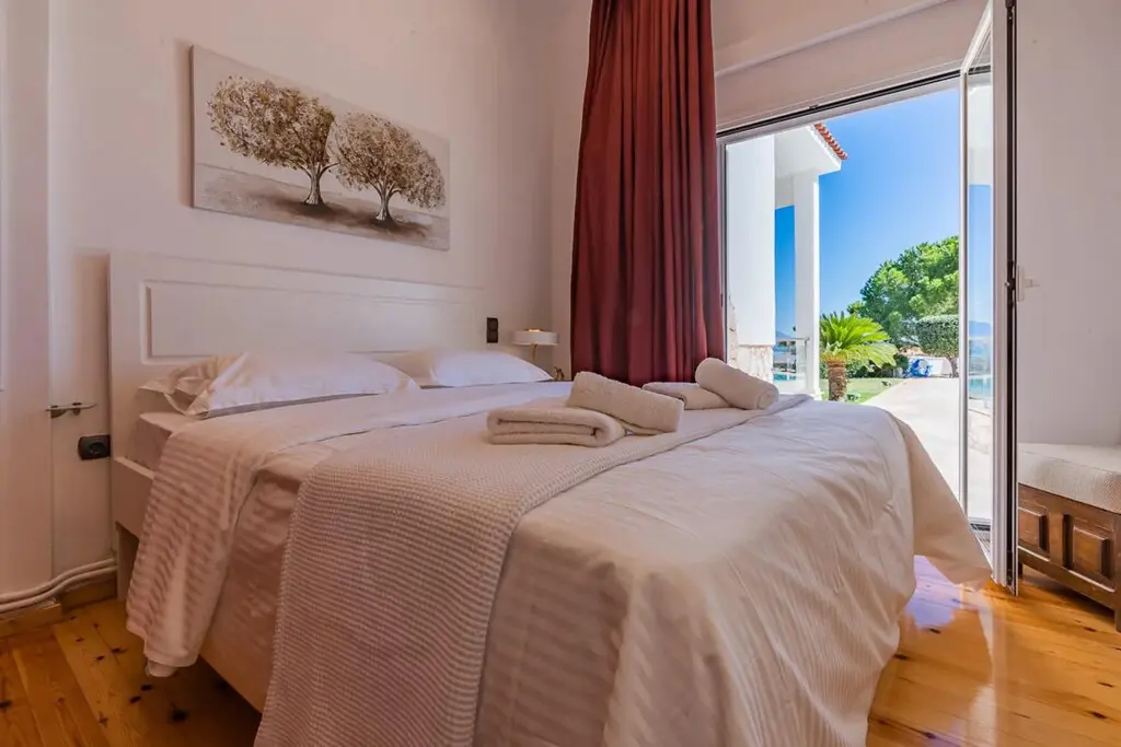 Villa Of 190 M² In Peloponnese