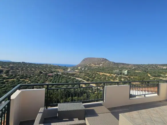4-bedroom Villa In Gouves, Greece (380 M²)