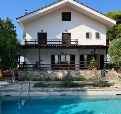 5-bedroom Villa In Thermaikos, Greece (450 M²)