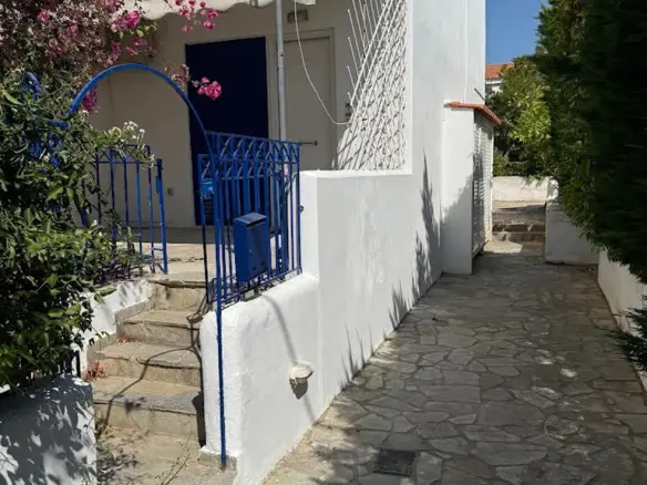 3-bedroom Maisonette In Saronida, Greece (103 M²)