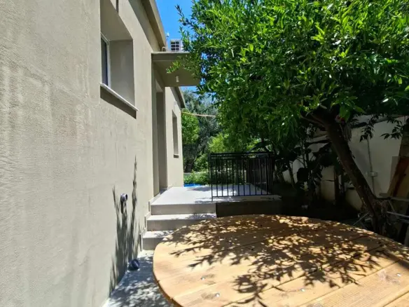 2-bedroom Detached House In Diakopto, Greece (100 M²)