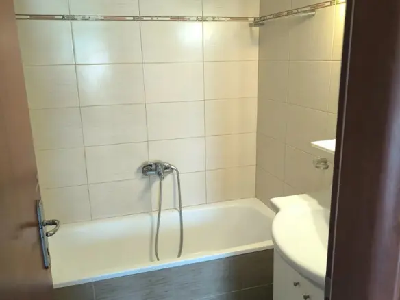 3-bedroom Flat In Thermaikos, Greece (118 M²)