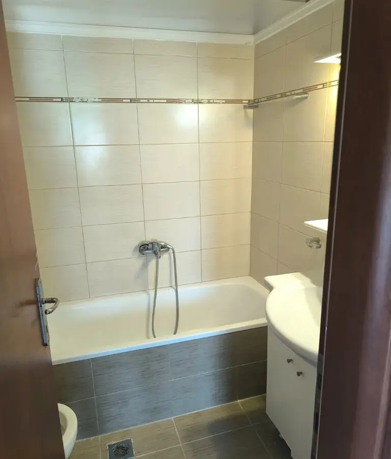 Flat Of 118 M² In The Suburbs Of Thessaloniki