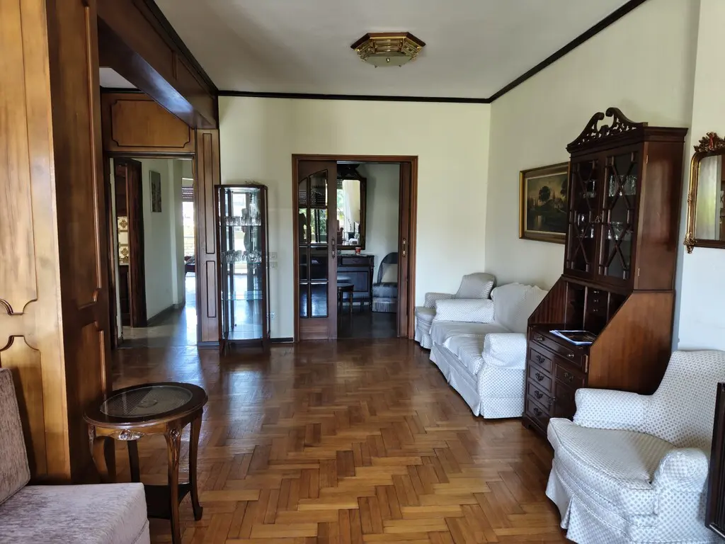 Flat Of 139 M² In Thessaloniki