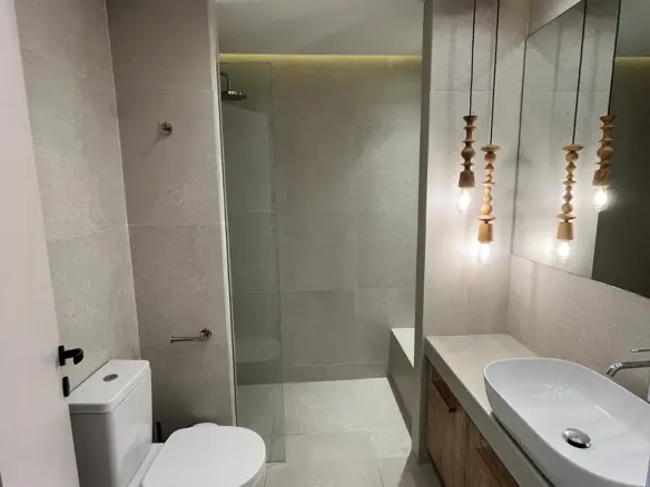 2-bedroom Flat In Vironas, Greece (82 M²)