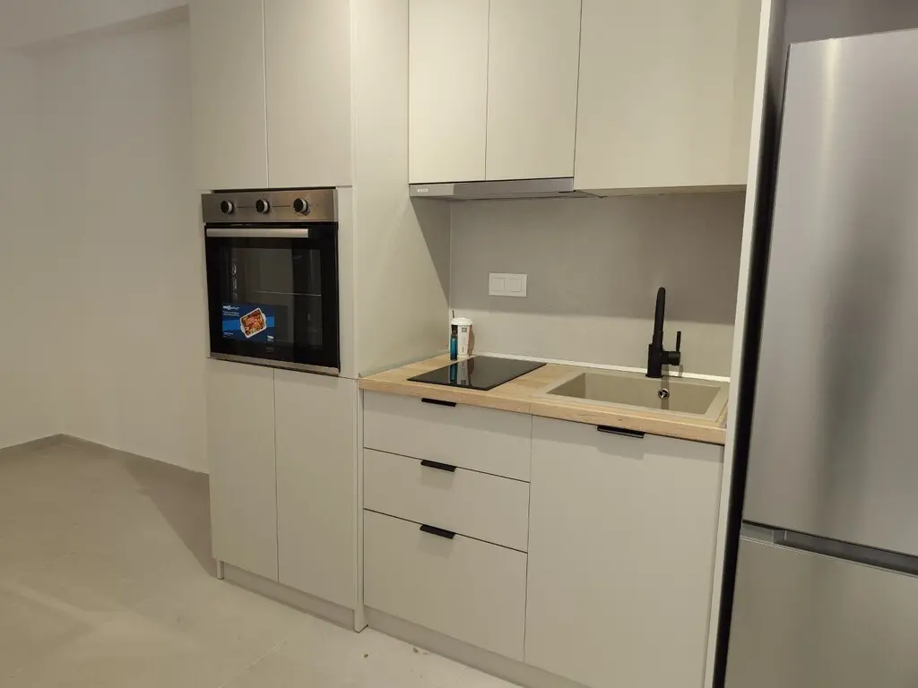 Flat Of 88 M² In Thessaloniki