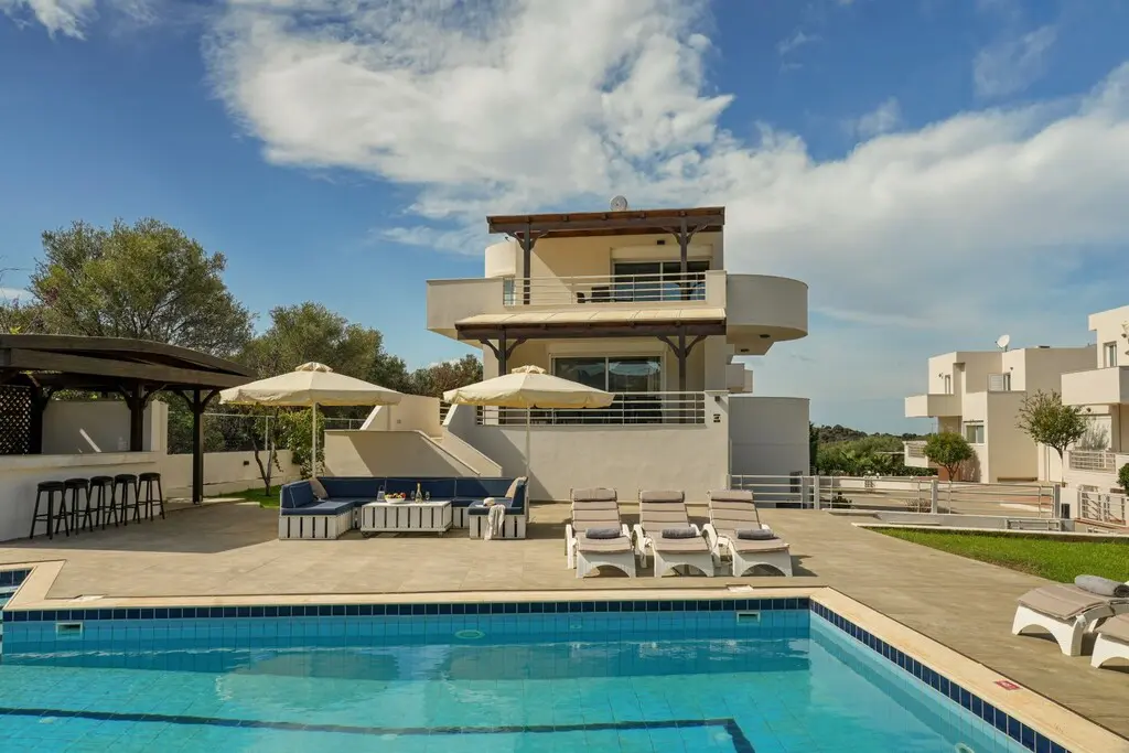 Villa Of 250 M² In Crete