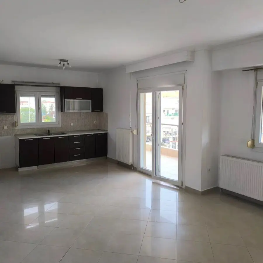 Flat Of 118 M² In The Suburbs Of Thessaloniki