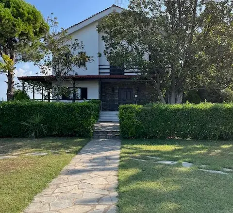 5-bedroom Villa In Thermaikos, Greece (450 M²)
