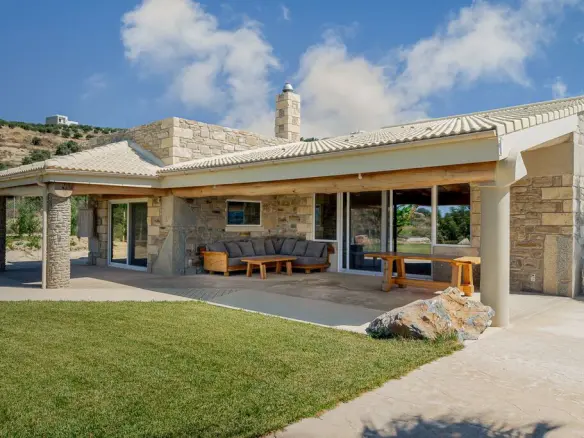 3-bedroom Villa In Timpaki, Greece (210 M²)