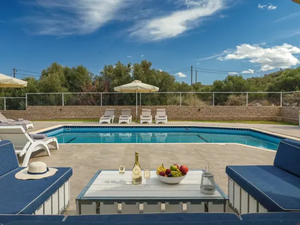 5-bedroom Villa In Neapoli, Greece (250 M²)