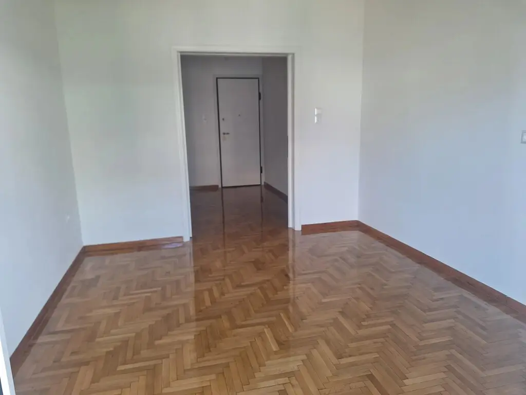 Flat Of 49 M² In Athens