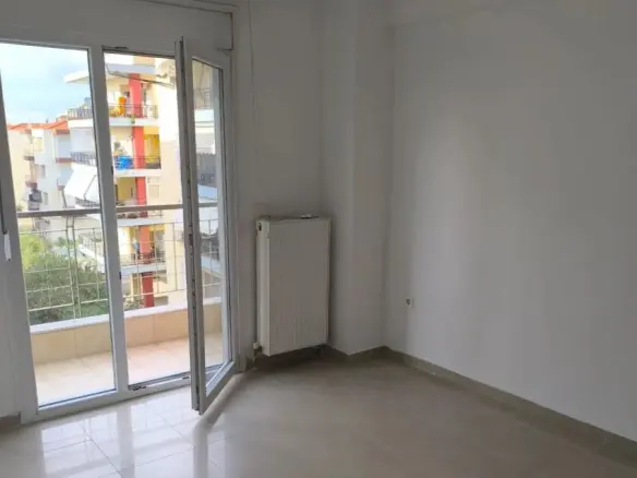 3-bedroom Flat In Thermaikos, Greece (118 M²)