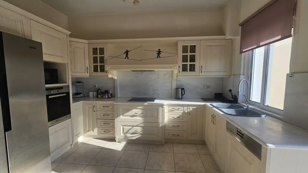 Villa Of 380 M² In Crete