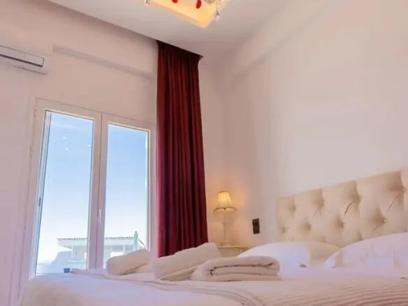4-bedroom Villa In Sikiona, Greece (190 M²)