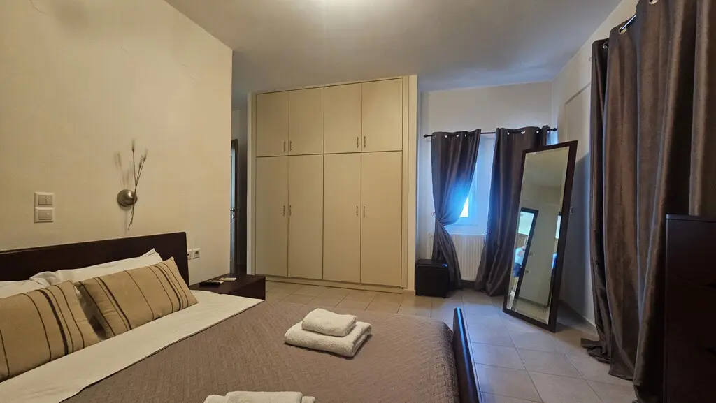 Villa Of 380 M² In Crete
