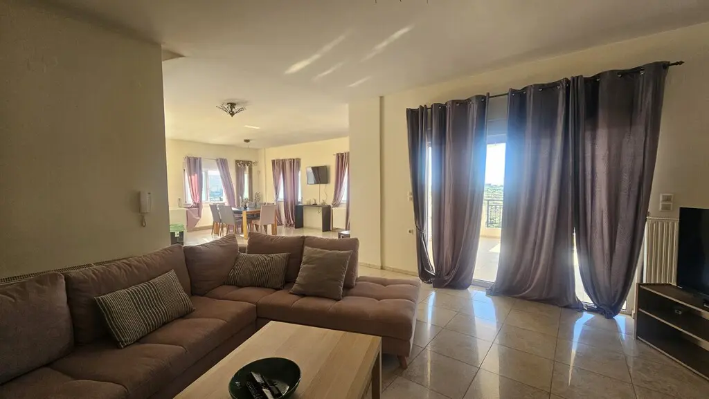 Villa Of 380 M² In Crete