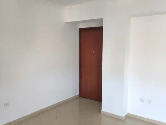 3-bedroom Flat In Thermaikos, Greece (118 M²)