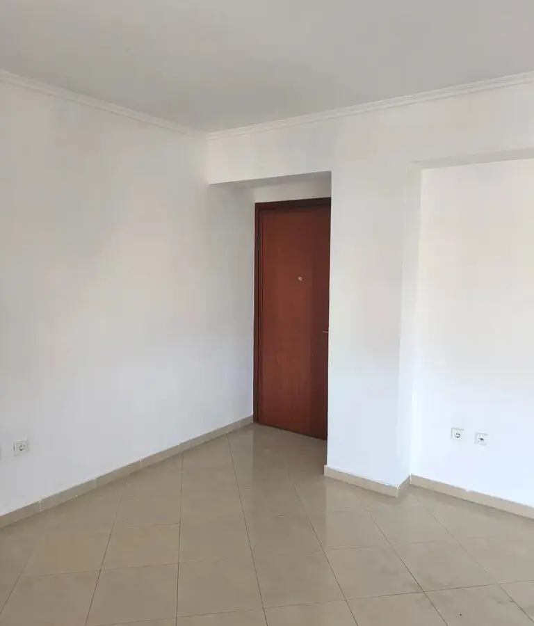 Flat Of 118 M² In The Suburbs Of Thessaloniki