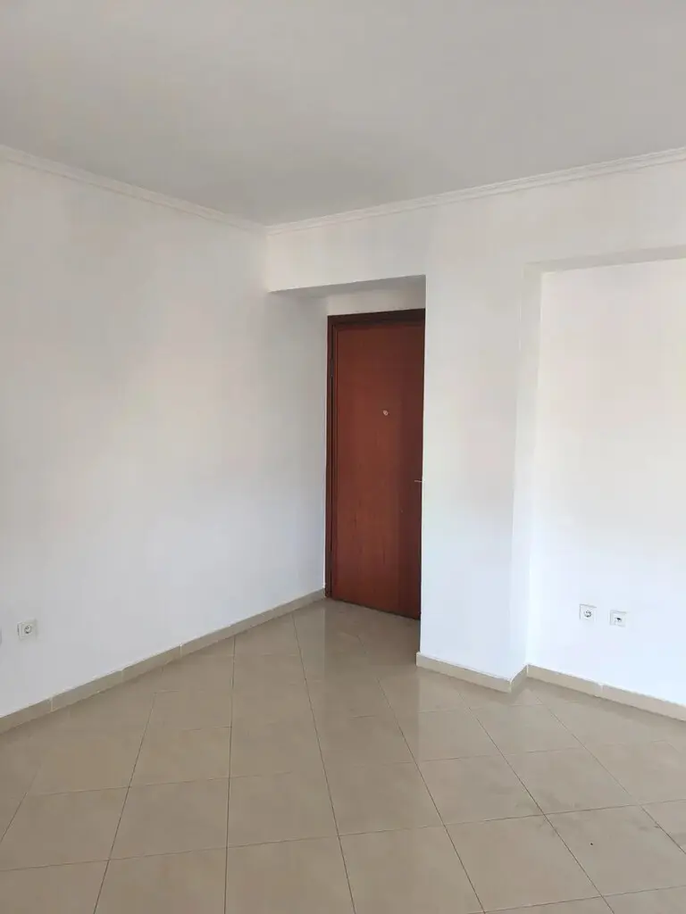 Flat Of 118 M² In The Suburbs Of Thessaloniki