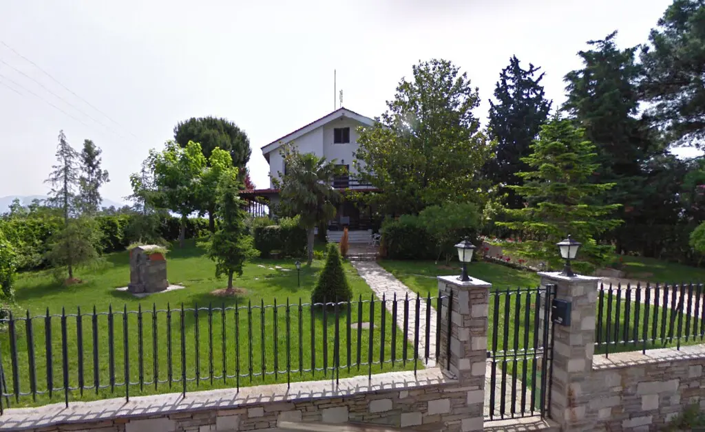 Villa Of 450 M² In The Suburbs Of Thessaloniki