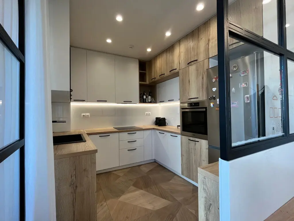 Flat Of 82 M² In Athens
