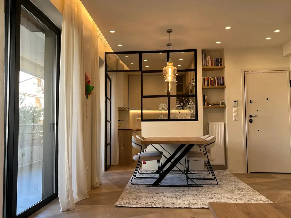 Flat Of 82 M² In Athens