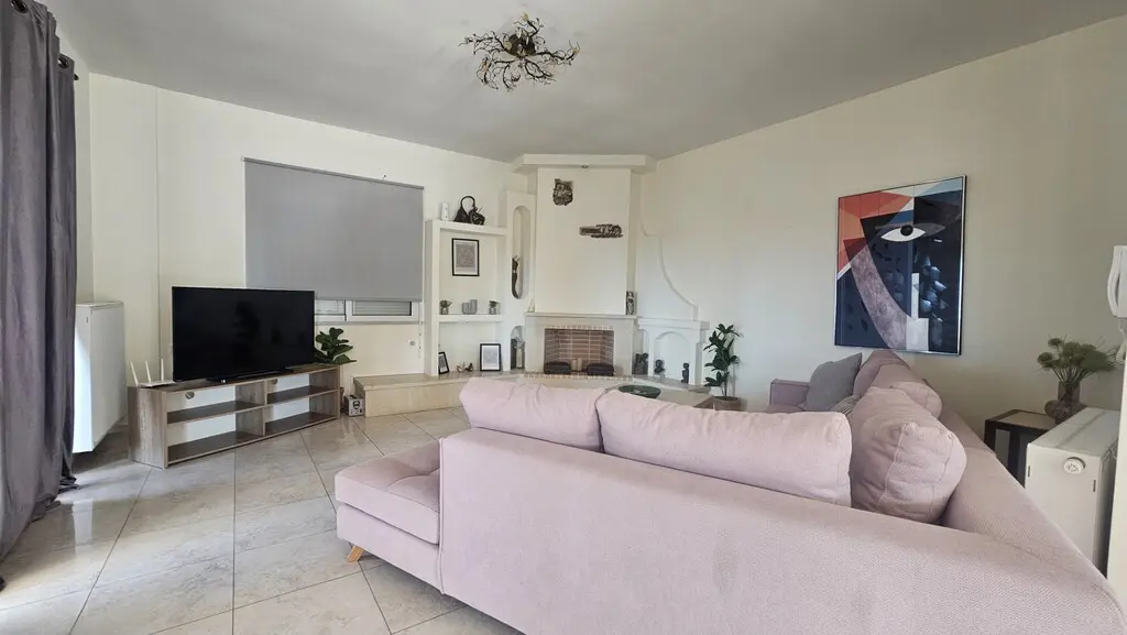 Villa Of 380 M² In Crete