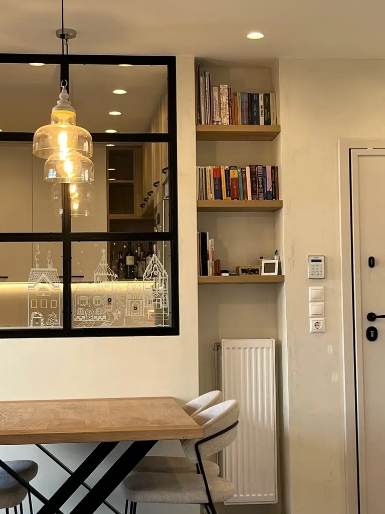 Flat Of 82 M² In Athens