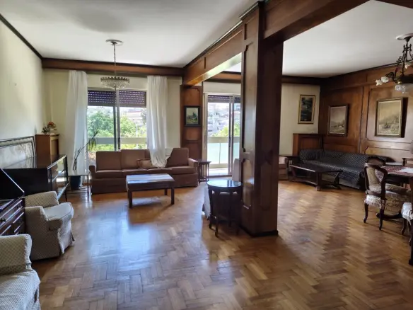 Flat Of 139 M² In Thessaloniki