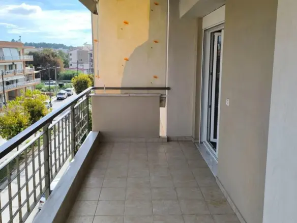 3-bedroom Flat In Thermaikos, Greece (118 M²)